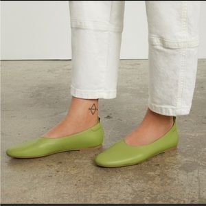 Everlane Day Glove Shoe in Pepper Green 6.5